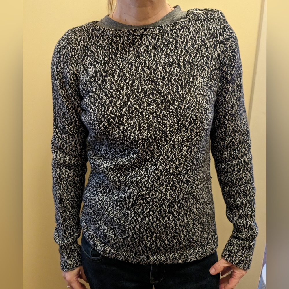 Liz Claiborne S Black and White Sweater